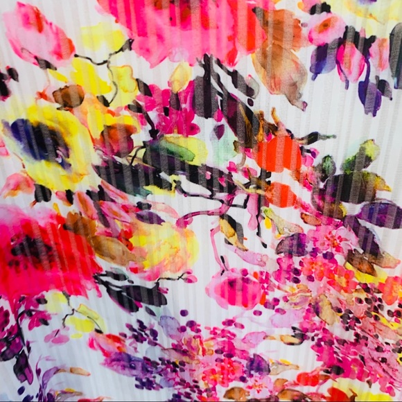 WELLS GRACE Floral Tank NWOT - Picture 6 of 7